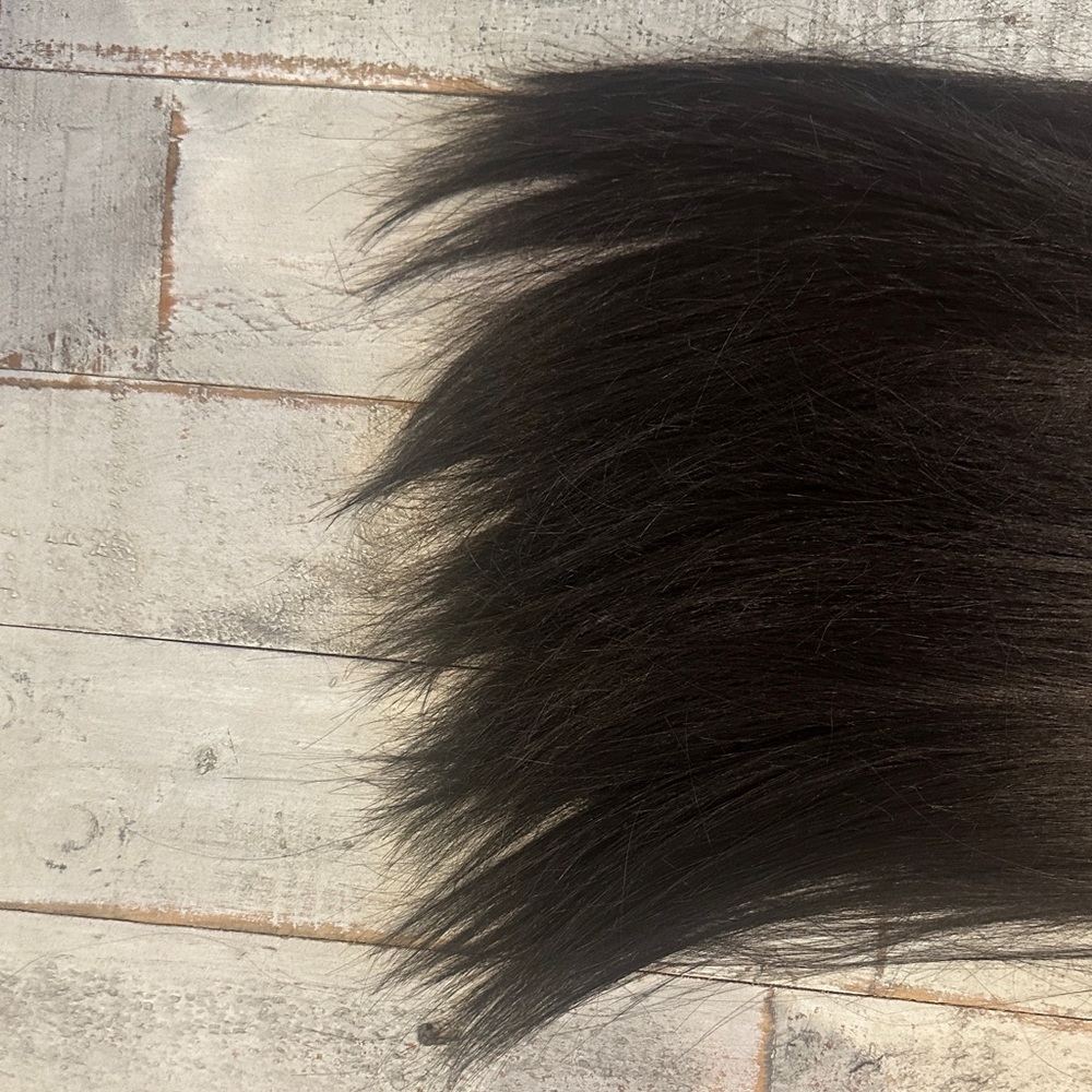 Chelsey Smith Black Knit Beanie with Black straight synthetic hair - Picture 3 of 6